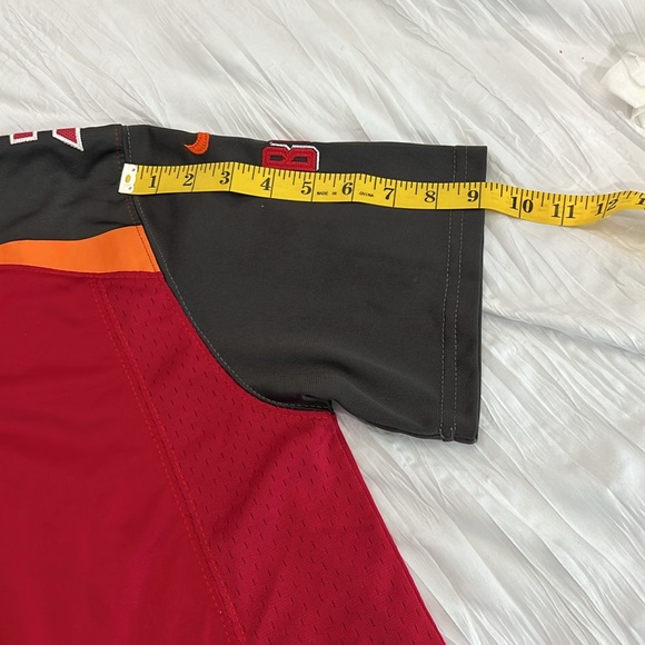 NFL/Nike Tampa Bay Buccaneers Women’s jersey size XL (18) #3 Winston. - Picture 9 of 11